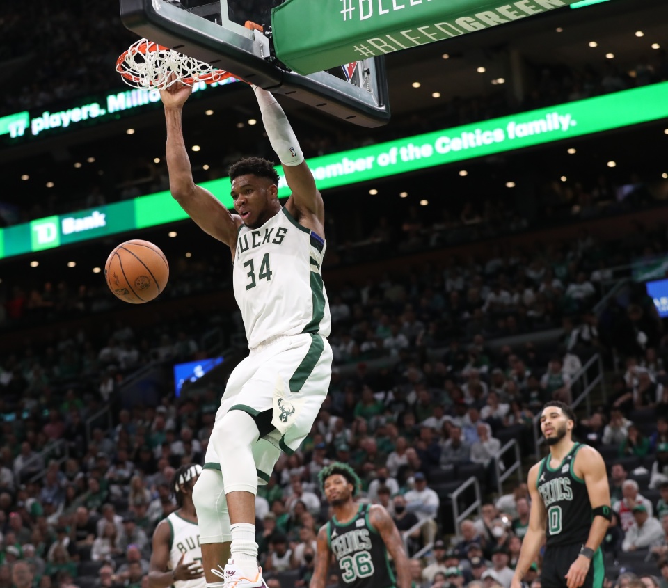 回状态, 字母哥在进 回状态, 字母哥在进