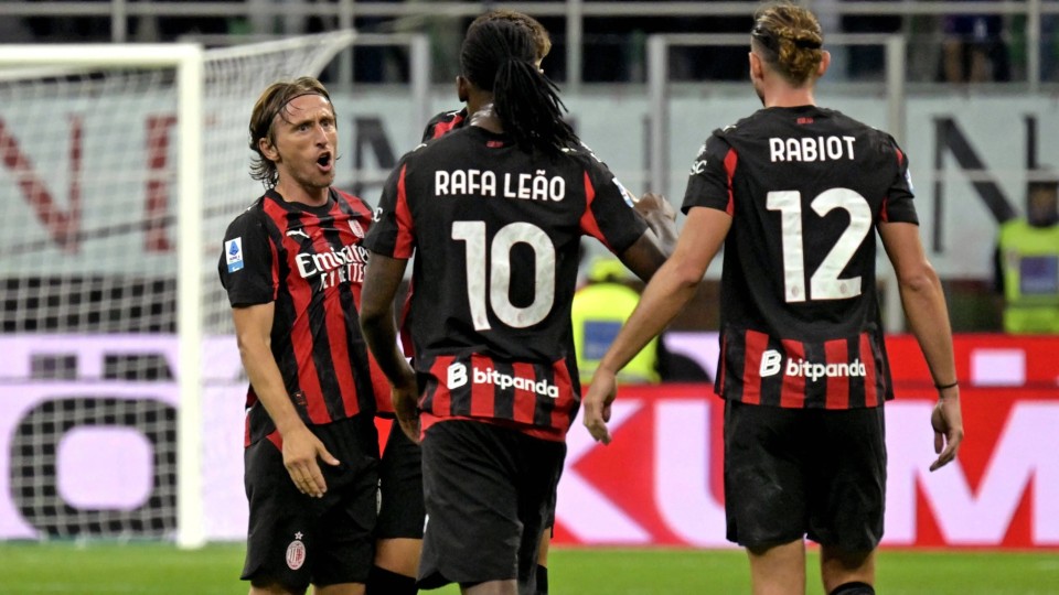 比赛就将成, 是拉斐尔, 米兰体育报 比赛就将成, 是拉斐尔, 米兰体育报